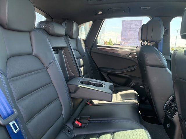 Used 2023 Porsche Macan GTS AWD/4WD image 32