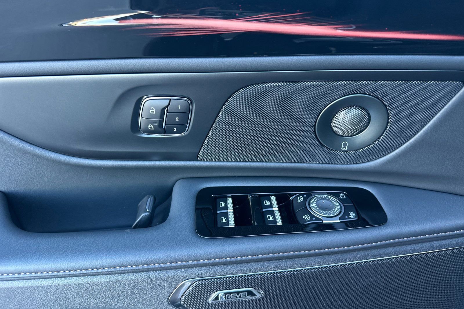 New 2026 Lincoln Nautilus Premier w/ Equipment Group 102A image 10