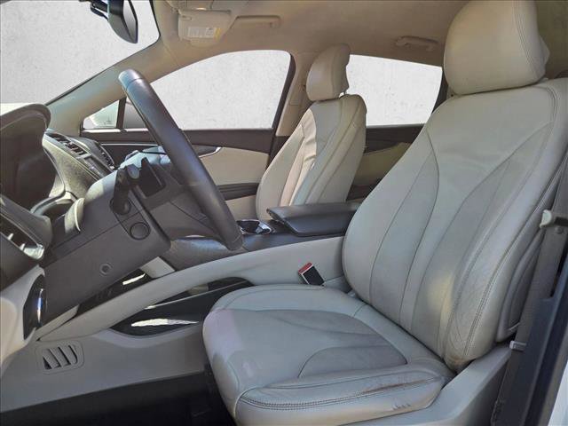 Used 2016 Lincoln MKX Select w/ Select Plus Package FWD image 16