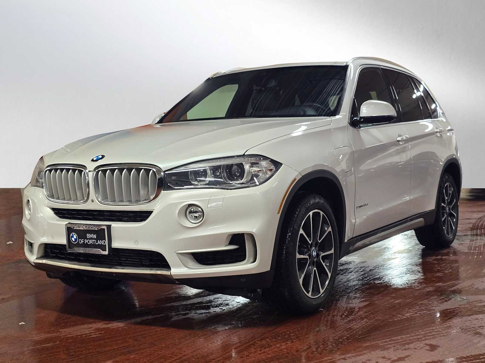 Used 2017 BMW X5 xDrive40e image 15
