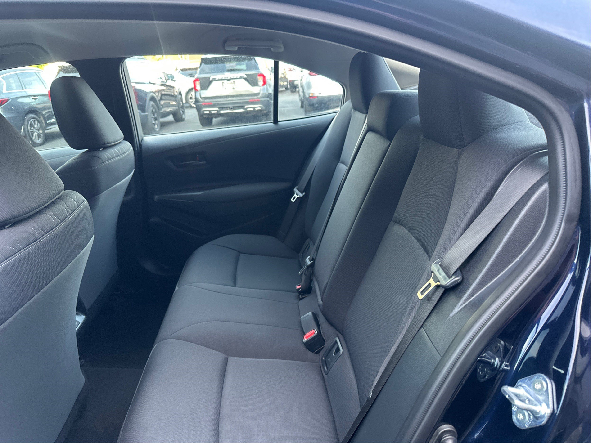 Used 2025 Toyota Corolla LE FWD image 10