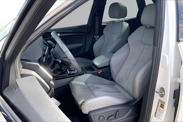 Used 2024 Audi SQ5 Prestige w/ Prestige Package AWD/4WD image 17