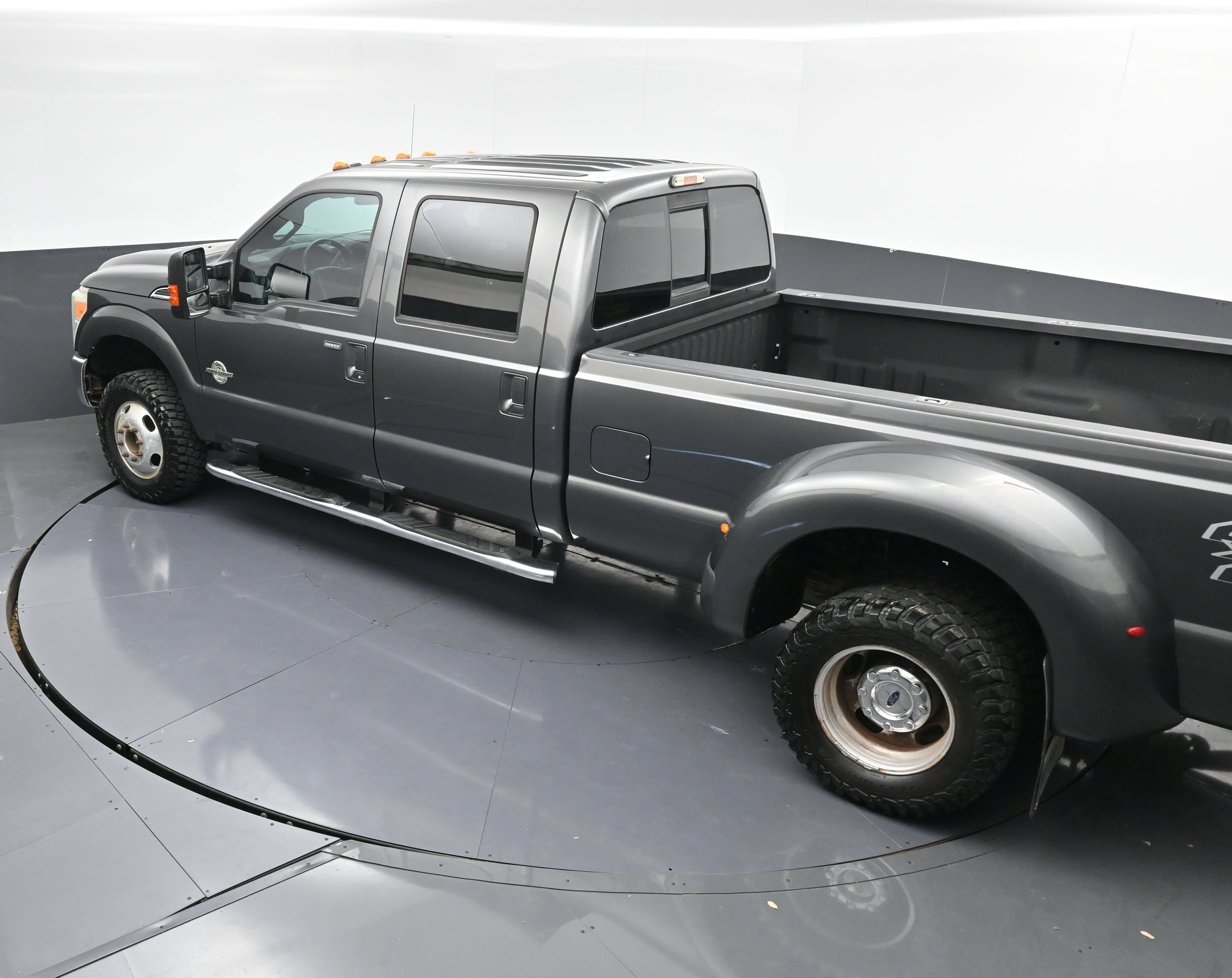 Used 2015 Ford F350 Lariat w/ Lariat Interior Package AWD/4WD image 36