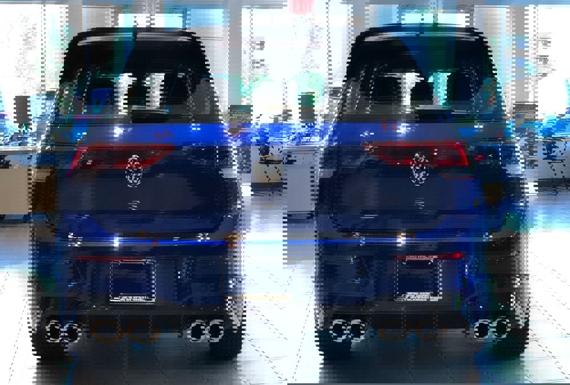 New 2024 Volkswagen Golf R image 5