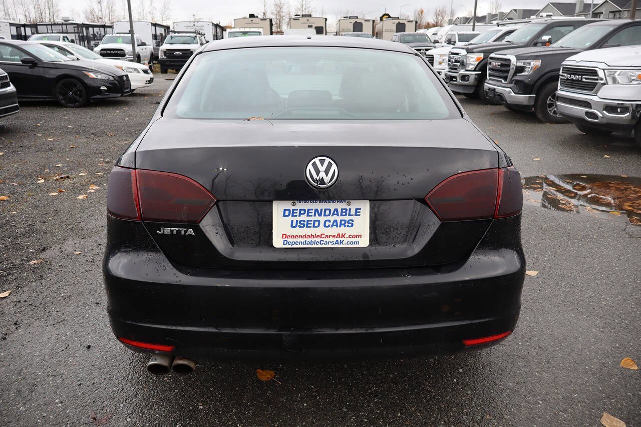 Used 2013 Volkswagen Jetta SE image 4