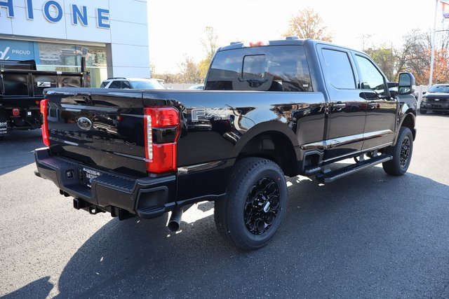 New 2026 Ford F250 Lariat w/ Black Appearance Package image 3