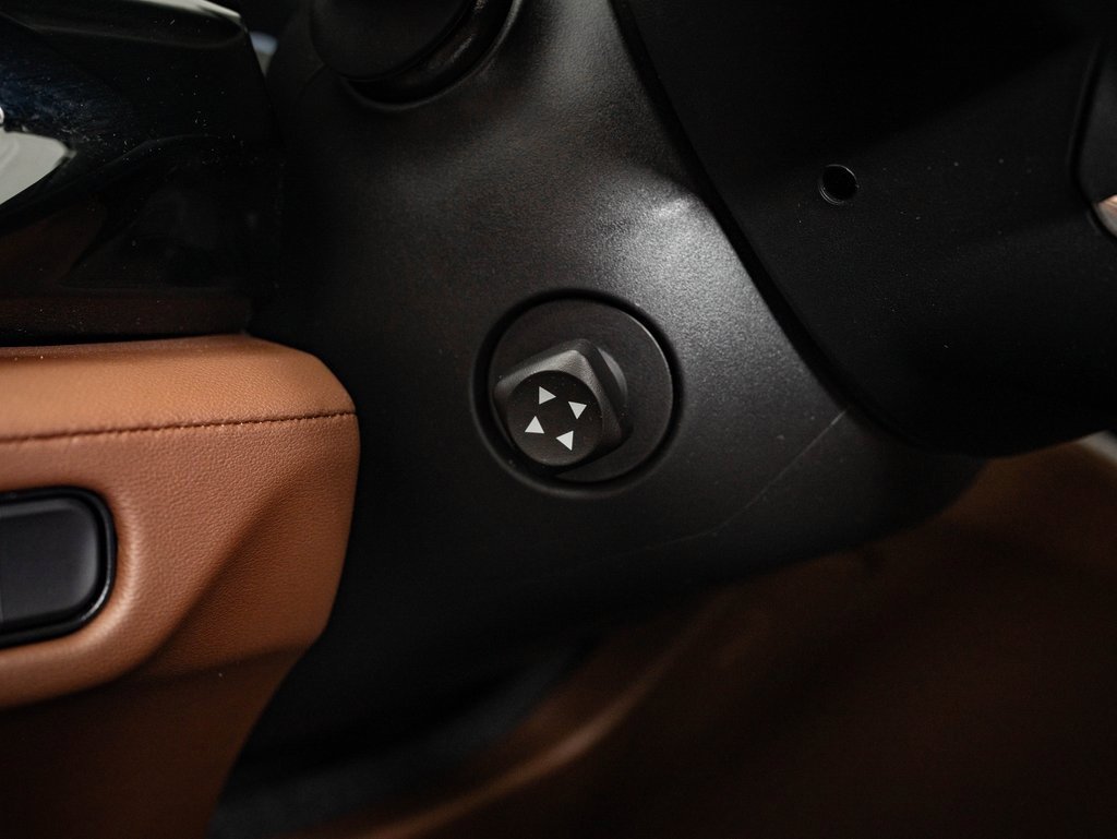 Certified 2025 Acura MDX w/ Technology Package image 38