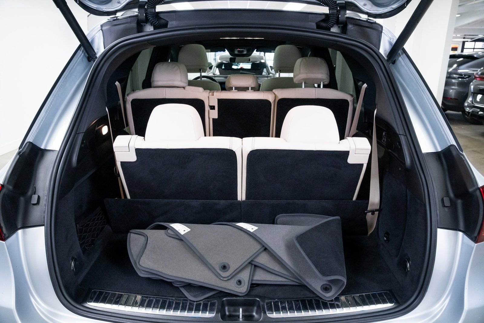 Used 2024 Mercedes-Benz GLE 350 4MATIC image 8