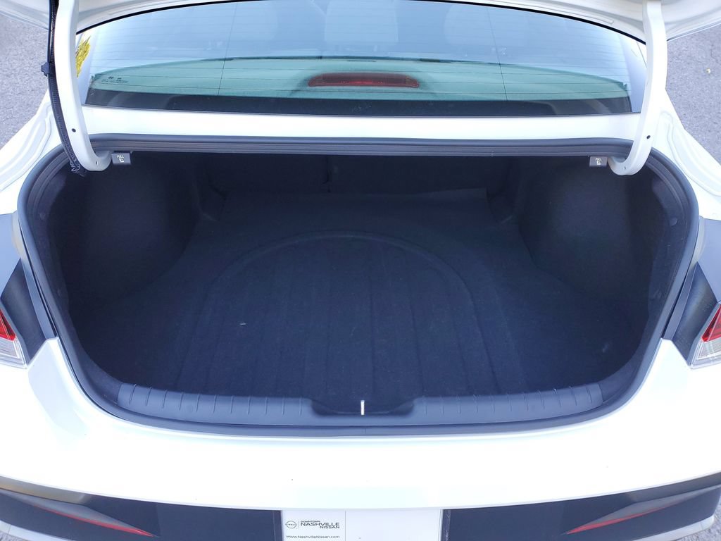 Used 2025 Hyundai Elantra SEL FWD image 7