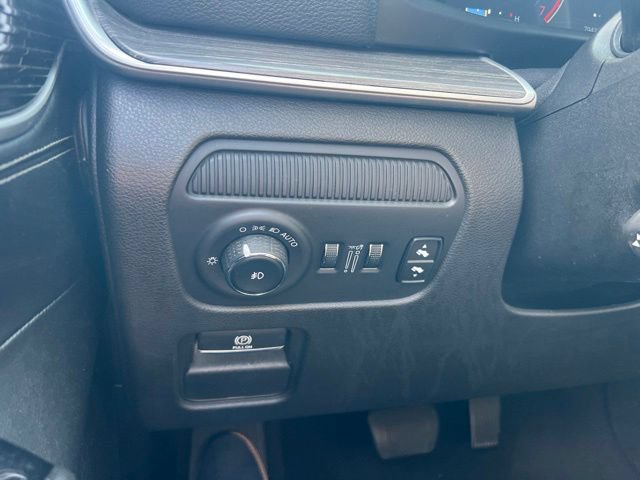 Used 2024 Jeep Wagoneer Series II w/ Flexible Seating Group AWD/4WD image 14
