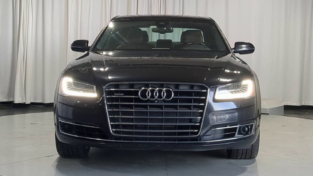Used 2015 Audi A8 4.0T AWD/4WD image 3