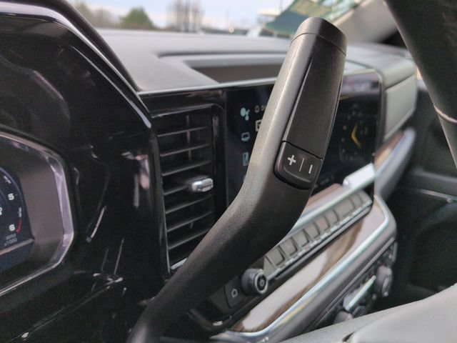 Used 2024 Chevrolet Silverado 1500 RST AWD/4WD image 18