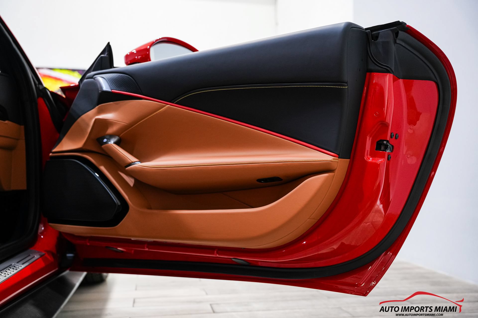 Used 2022 Ferrari Roma RWD image 45