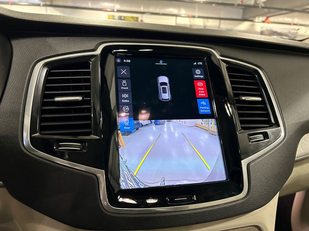 Used 2023 Volvo XC90 B6 Plus image 17