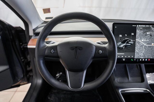 Used 2023 Tesla Model 3 Standard Range image 23