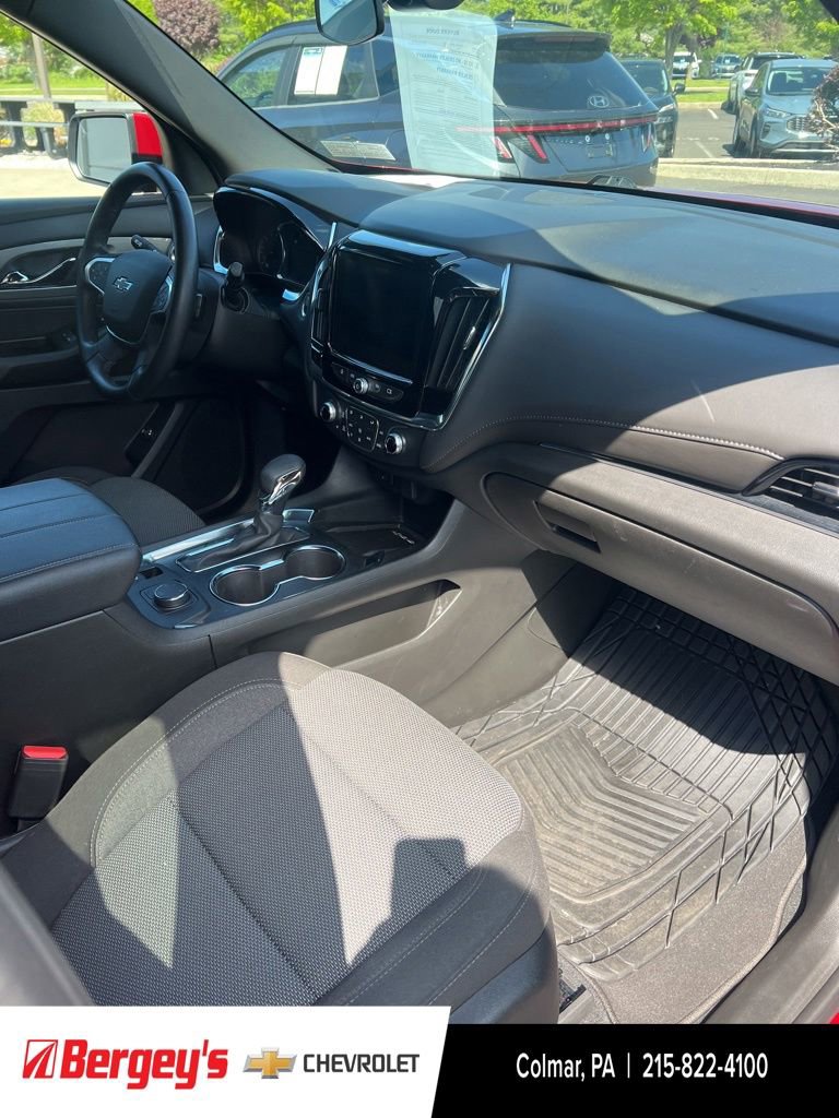 Used 2024 Chevrolet Traverse LT w/ Midnight/Sport Edition AWD/4WD image 24