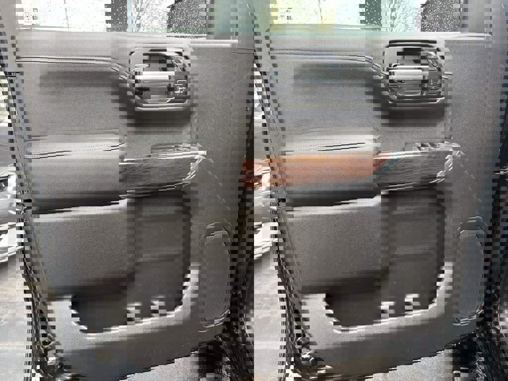 Used 2019 GMC Sierra 1500 SLT w/ SLT Convenience Package image 21