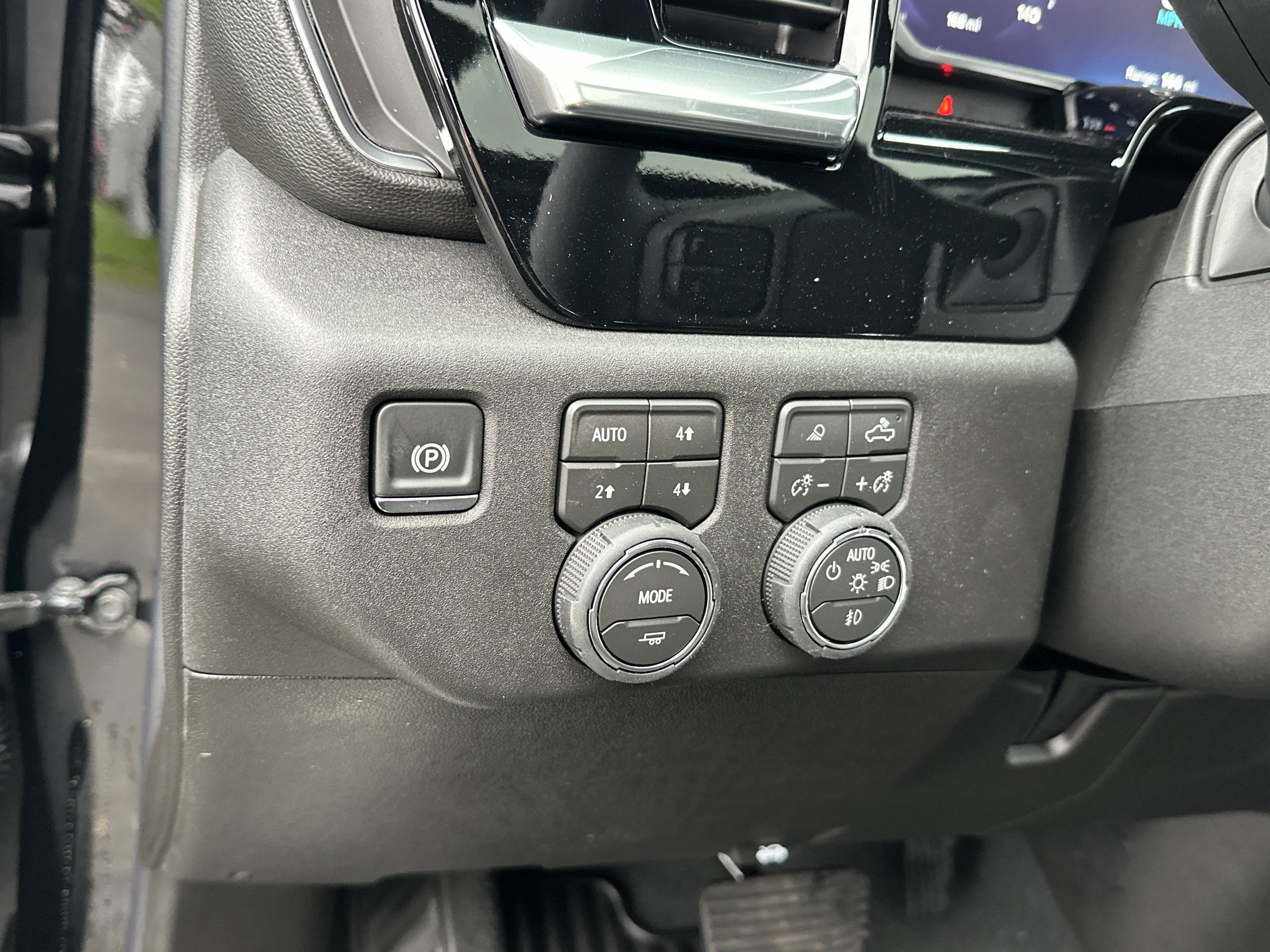 New 2026 Chevrolet Silverado 3500 LTZ w/ LTZ Plus Package image 16