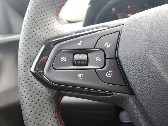 New 2026 Chevrolet Trax RS w/ Sunroof Package image 23