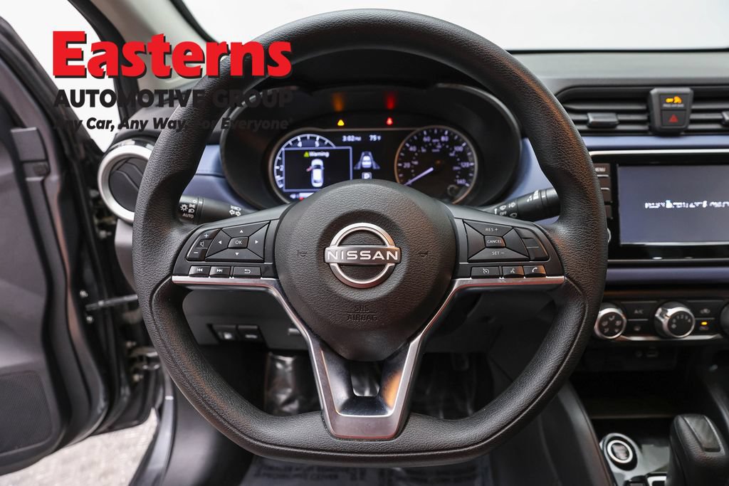 Used 2024 Nissan Versa SV FWD image 10