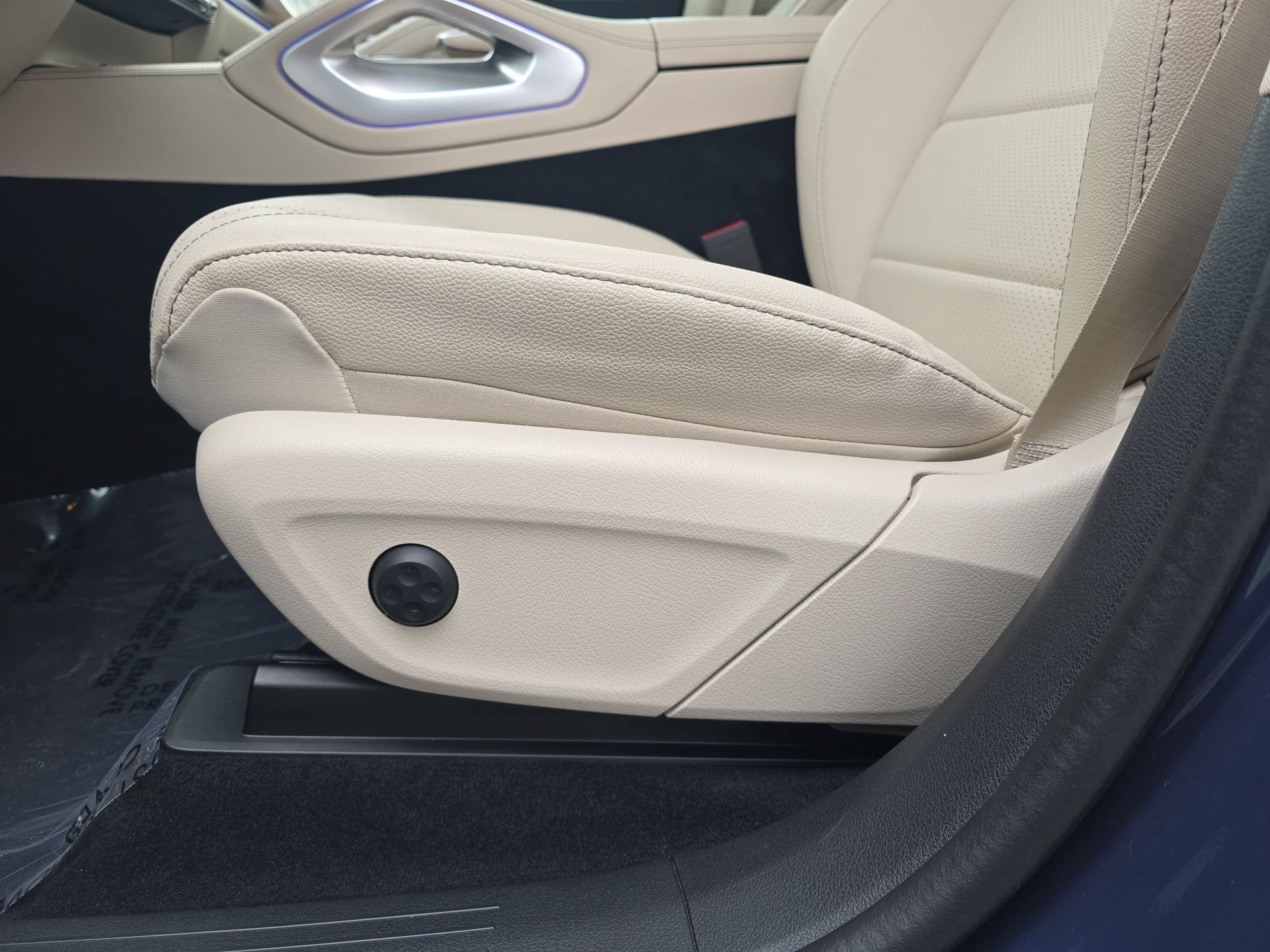 Certified 2025 Mercedes-Benz GLE 350 4MATIC image 28