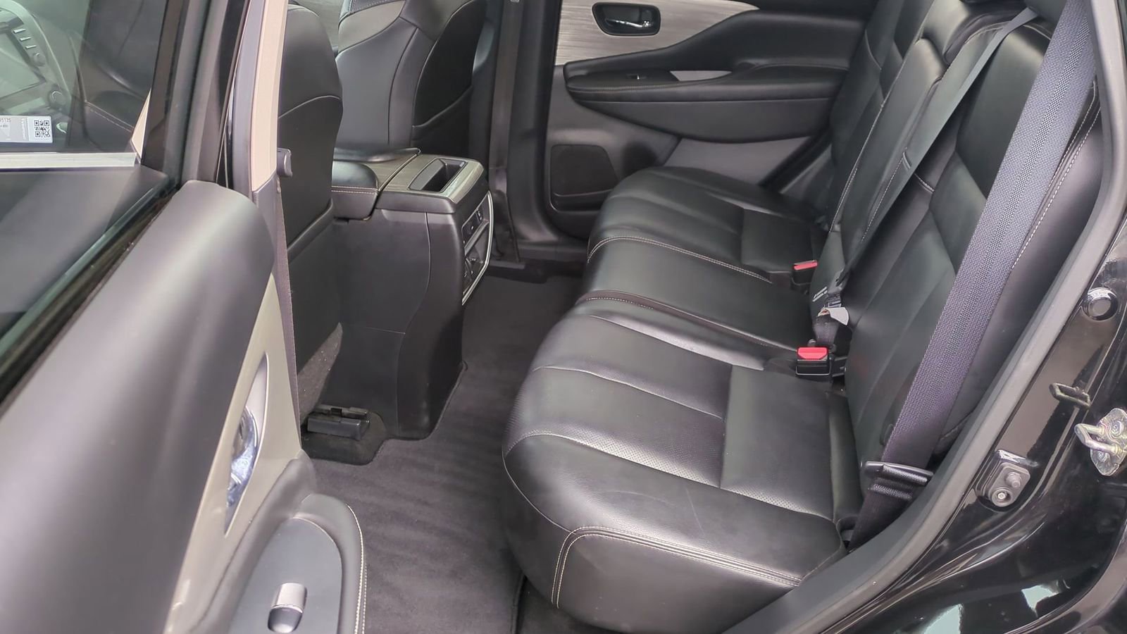 Used 2018 Nissan Murano Platinum image 17