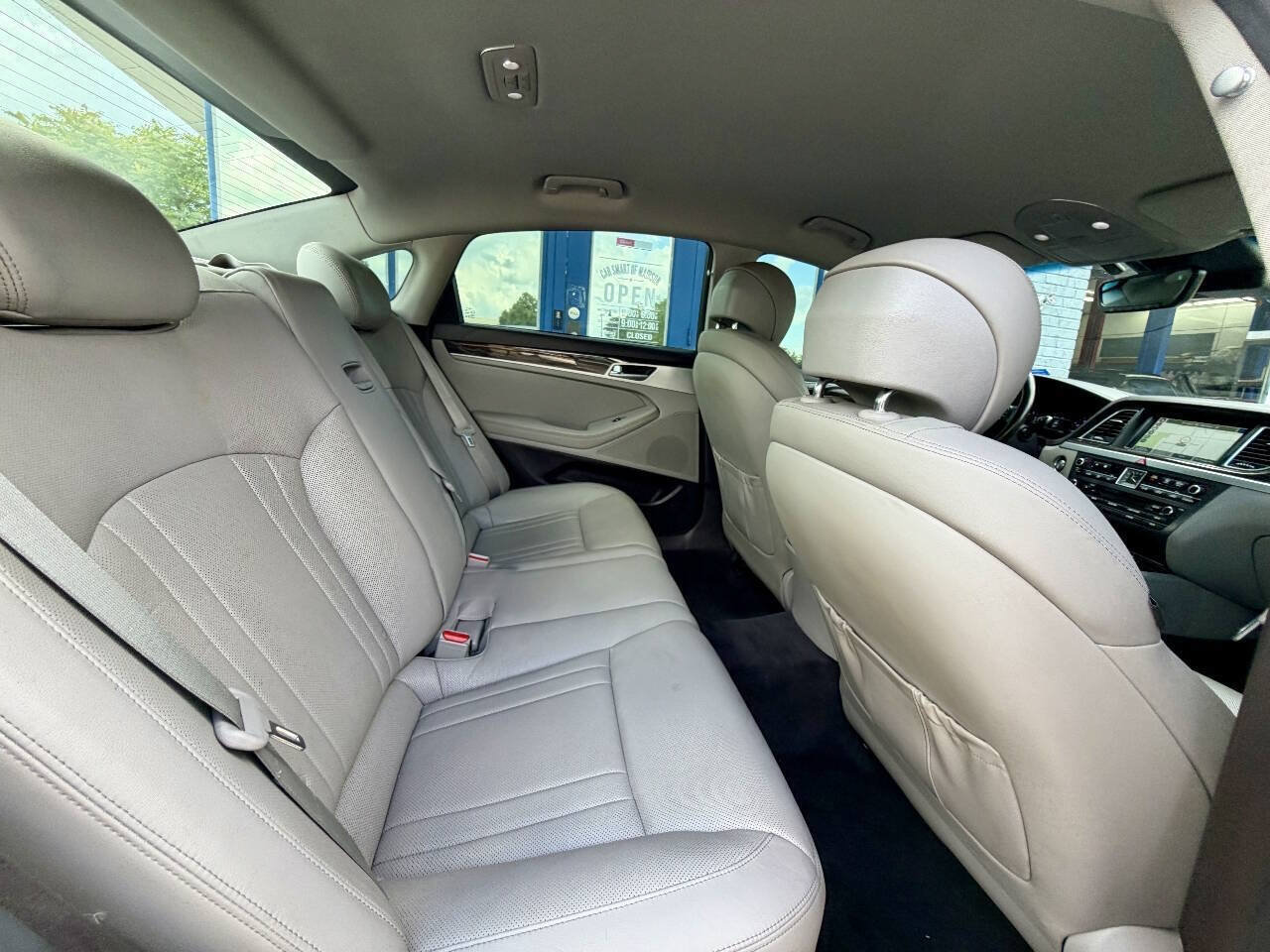 Used 2018 Genesis G80 3.8 AWD/4WD image 23