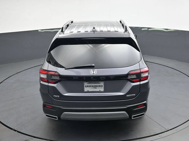 Used 2025 Honda Pilot Touring image 24