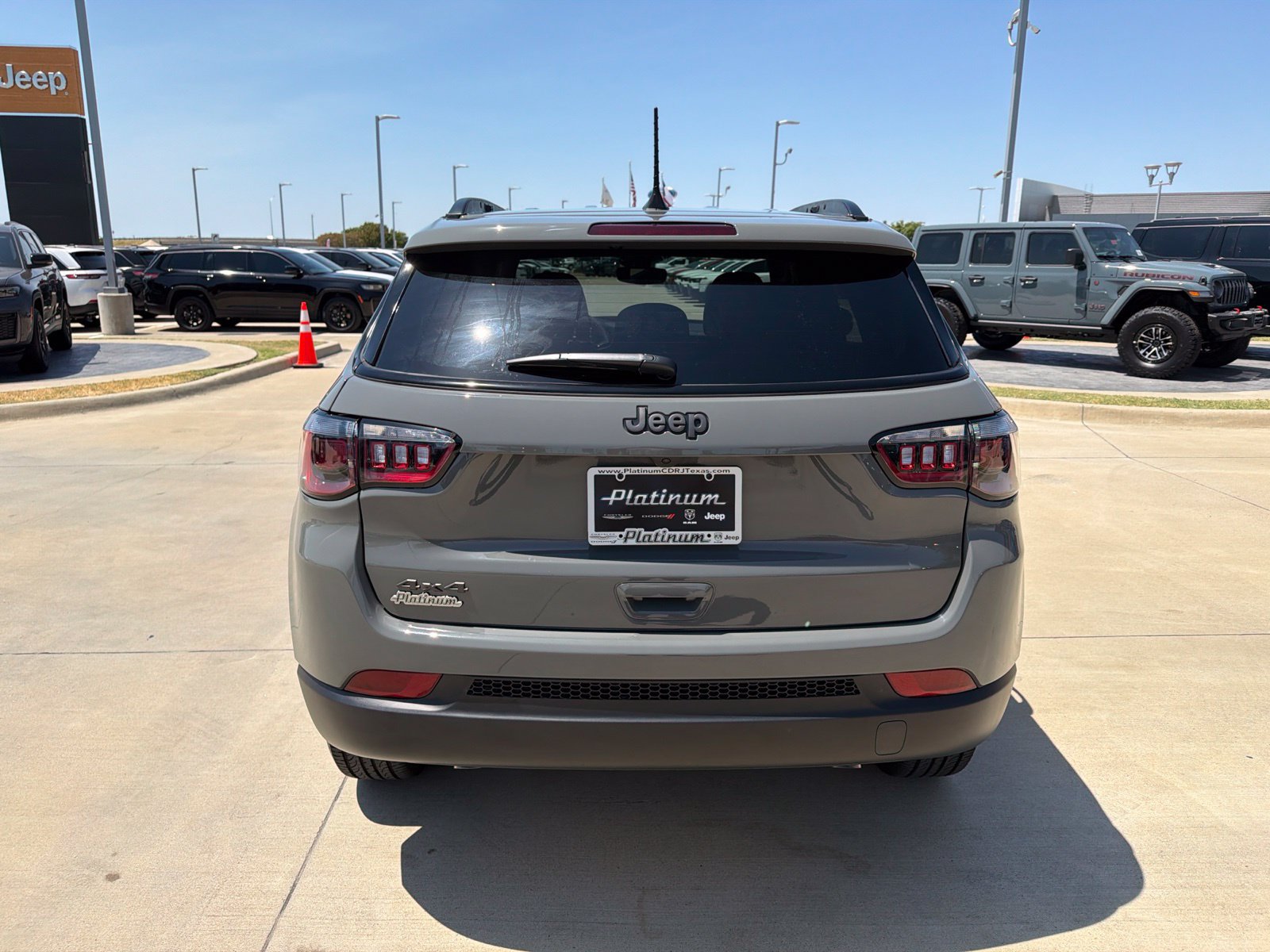 New 2026 Jeep Compass Latitude AWD/4WD image 4