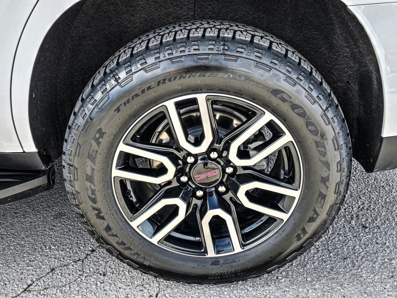 Used 2022 GMC Yukon AT4 w/ Max Trailering Package image 10