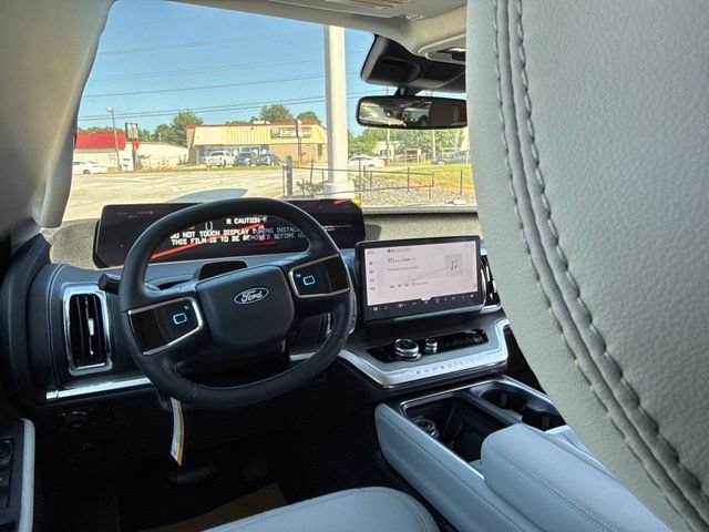 New 2027 Ford Expedition Max Platinum w/ Platinum Ultimate Package AWD/4WD image 23