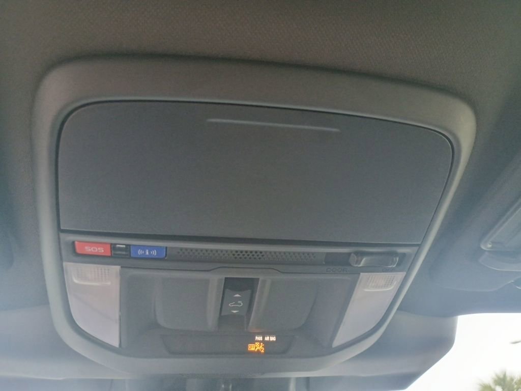 Used 2025 Subaru Forester Touring image 32