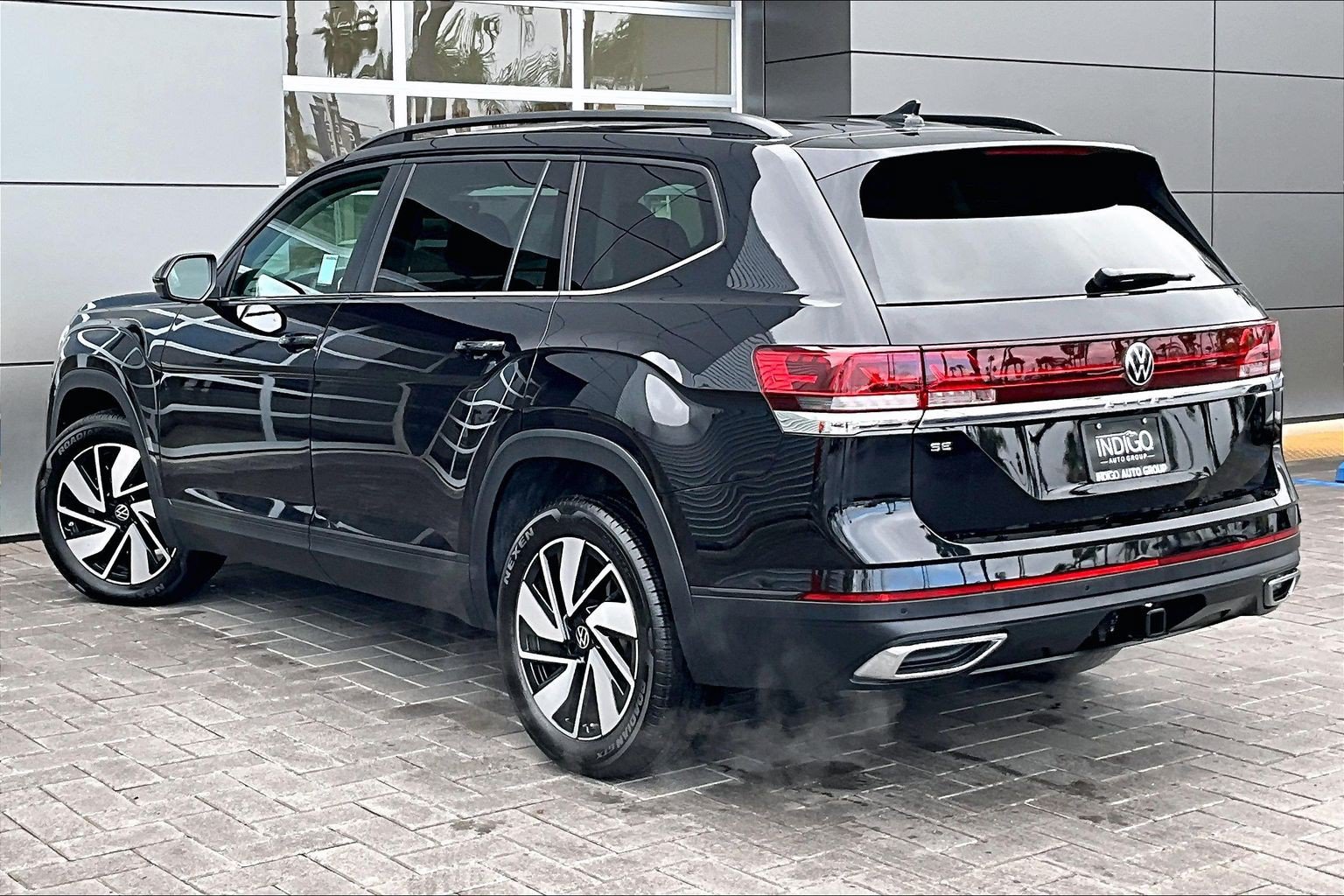 Used 2026 Volkswagen Atlas SE FWD image 12