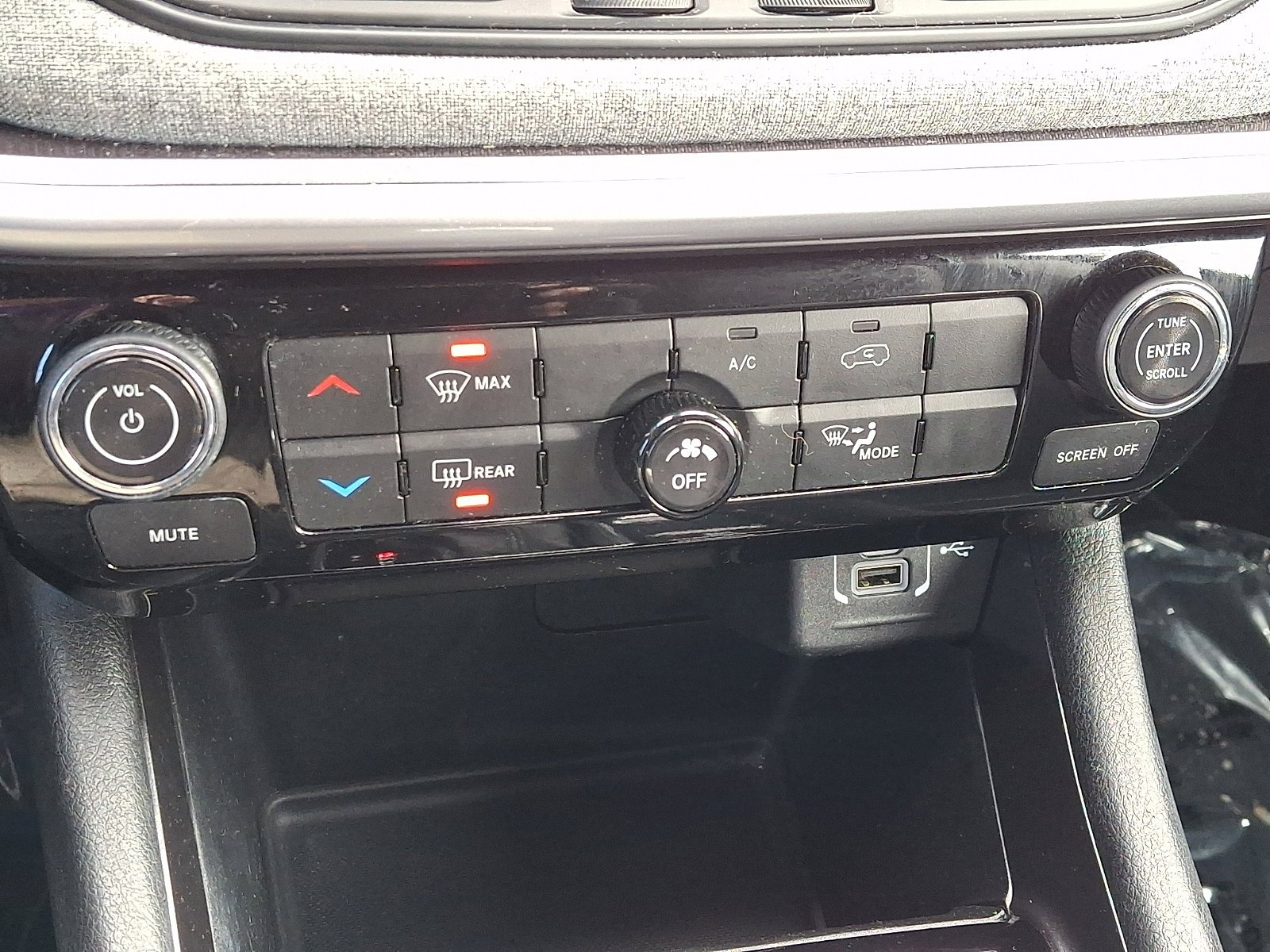 Used 2022 Jeep Compass Latitude image 16