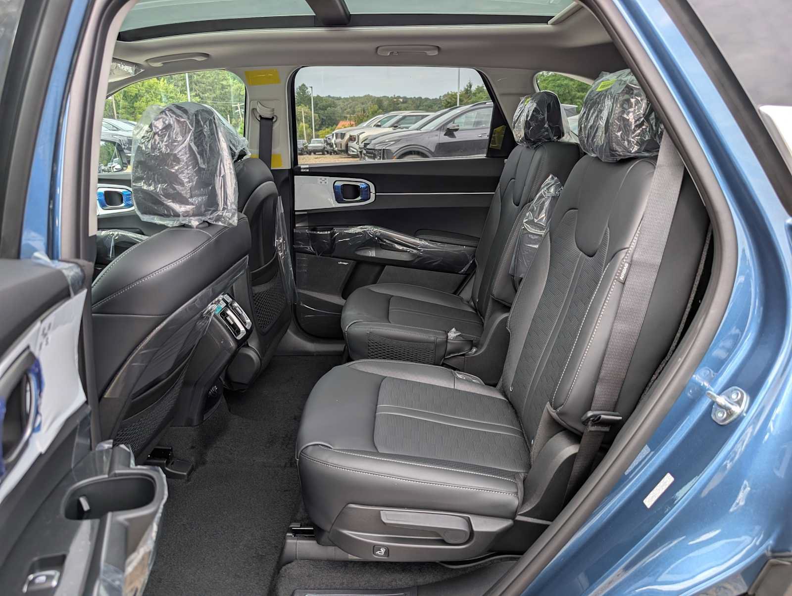 New 2026 Kia Sorento EX AWD/4WD image 18