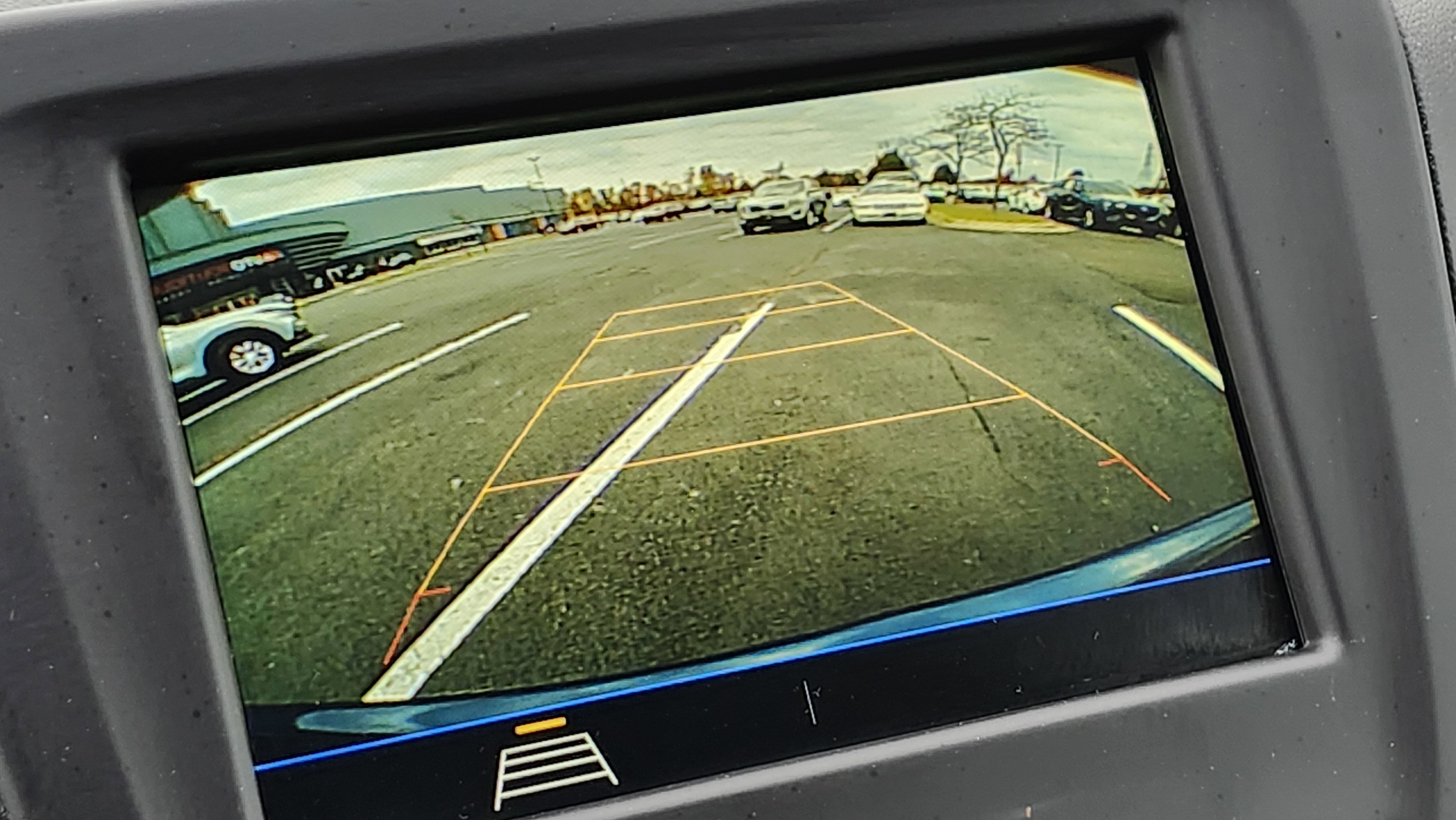 Used 2019 Chevrolet Equinox LT w/ Driver Convenience Package image 25