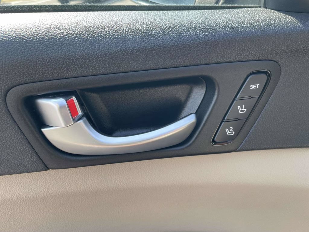 Used 2018 Kia Optima EX FWD image 15