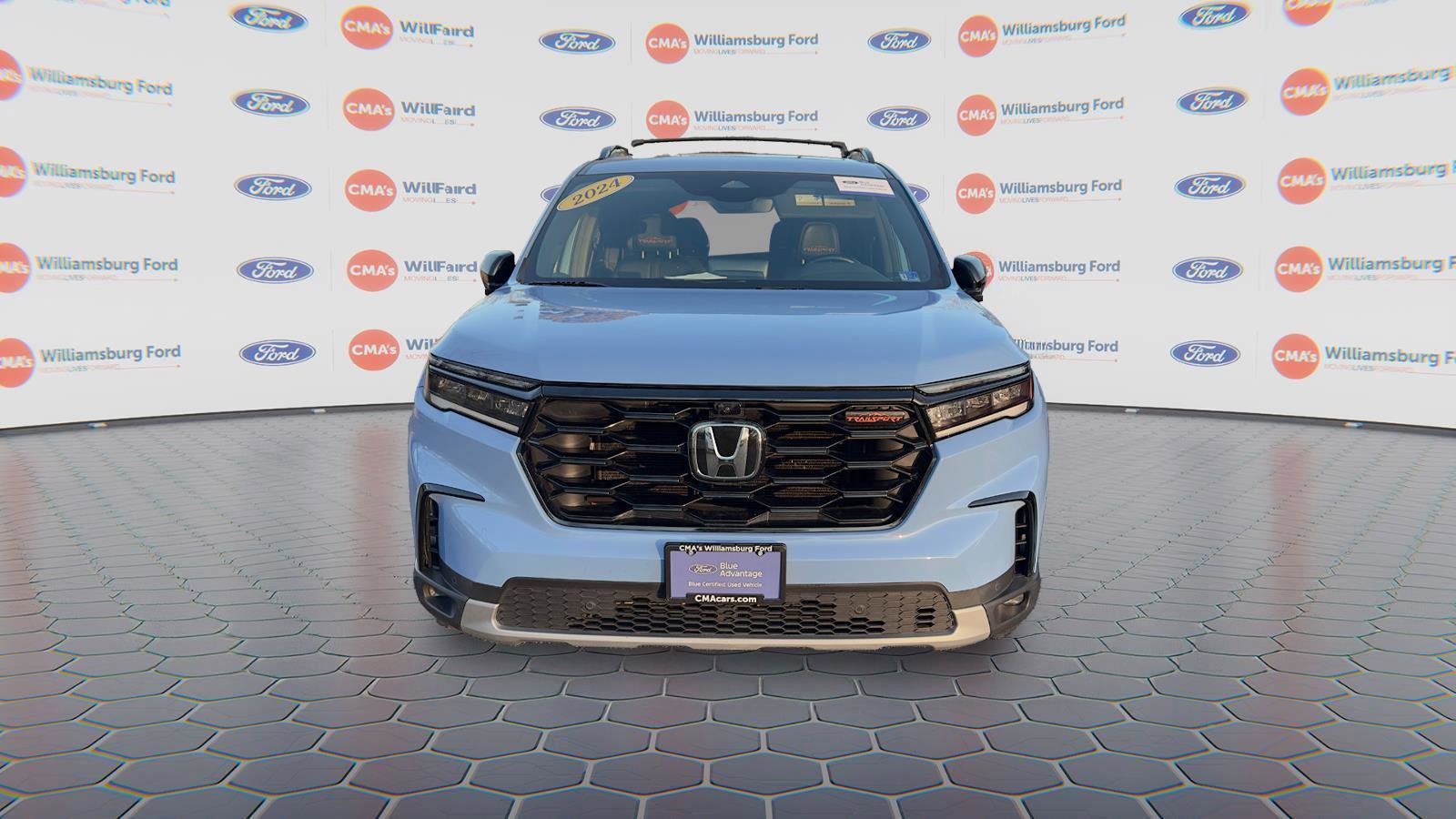 Used 2024 Honda Pilot TrailSport image 3