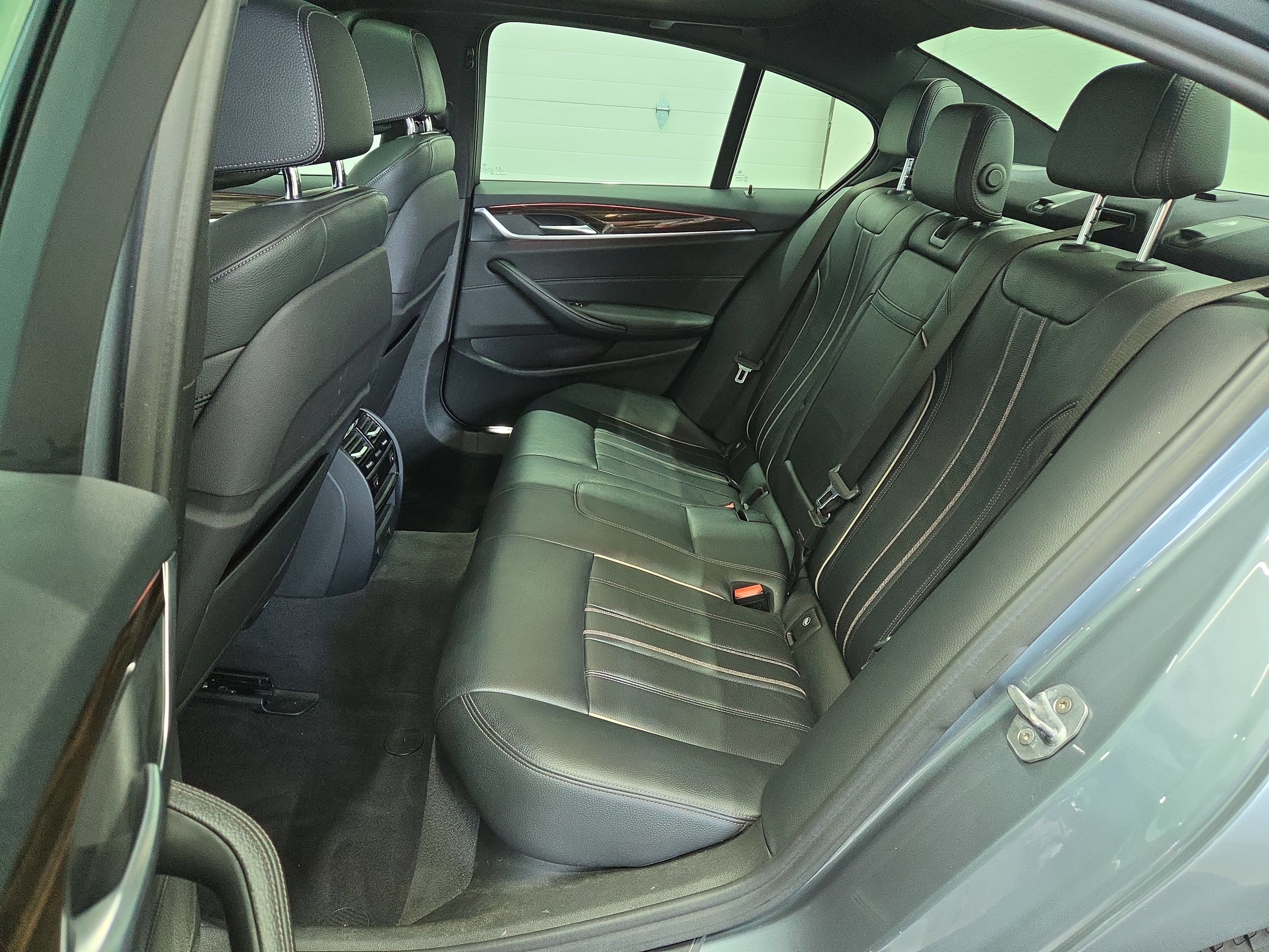 Used 2019 BMW 530i xDrive w/ Convenience Package AWD/4WD image 28
