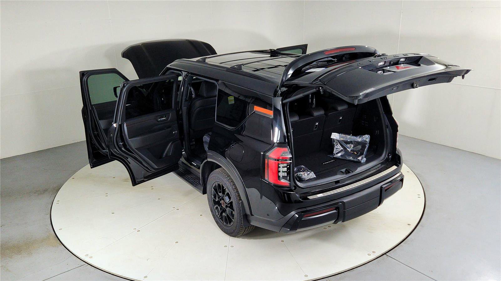 New 2025 Nissan Armada PRO-4X w/ Pro-4X Premium Package image 53