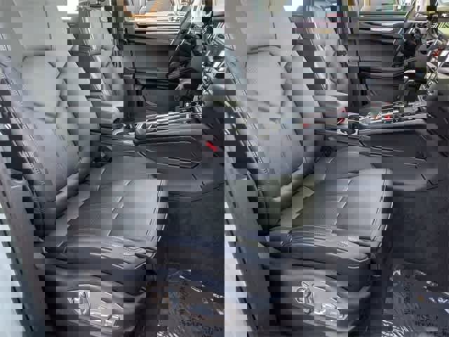 Used 2024 Porsche Macan image 23