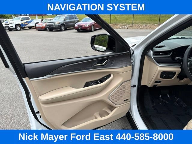 Used 2024 Jeep Grand Cherokee Limited 4xe AWD/4WD image 28