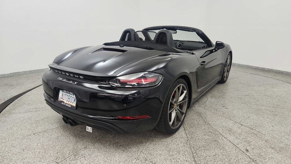 Used 2018 Porsche 718 Boxster S RWD image 16