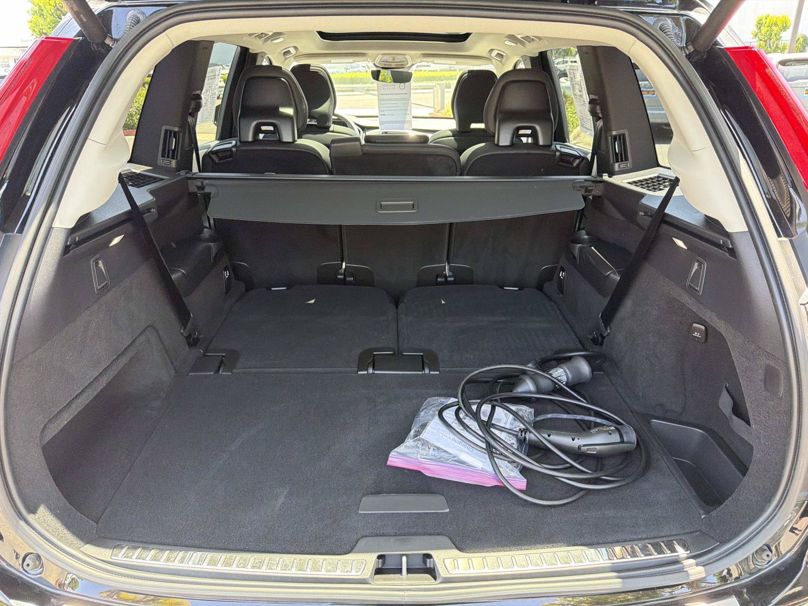 Certified 2024 Volvo XC90 T8 Plus w/ Protection Package Premier AWD/4WD image 24
