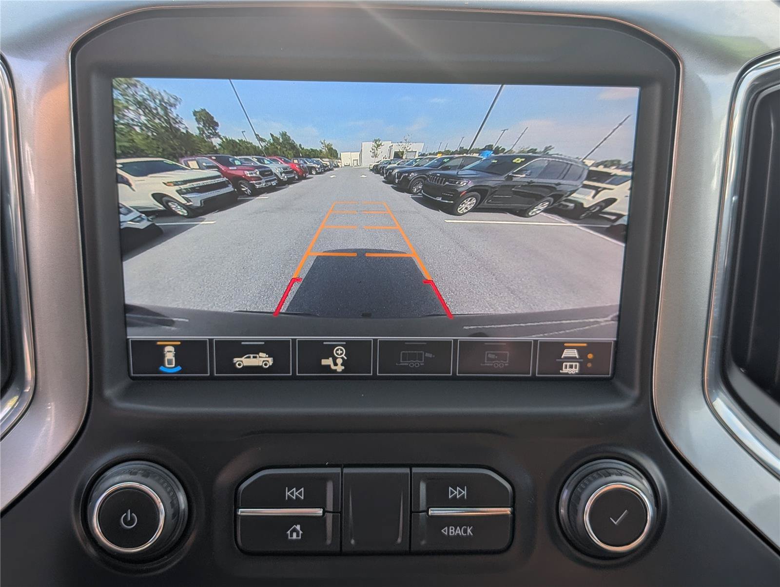 Used 2020 Chevrolet Silverado 1500 LT w/ All-Star Edition AWD/4WD image 27