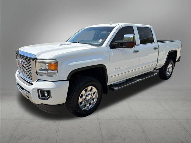 Used 2015 GMC Sierra 2500 Denali w/ Duramax Plus Package AWD/4WD 360° Tour