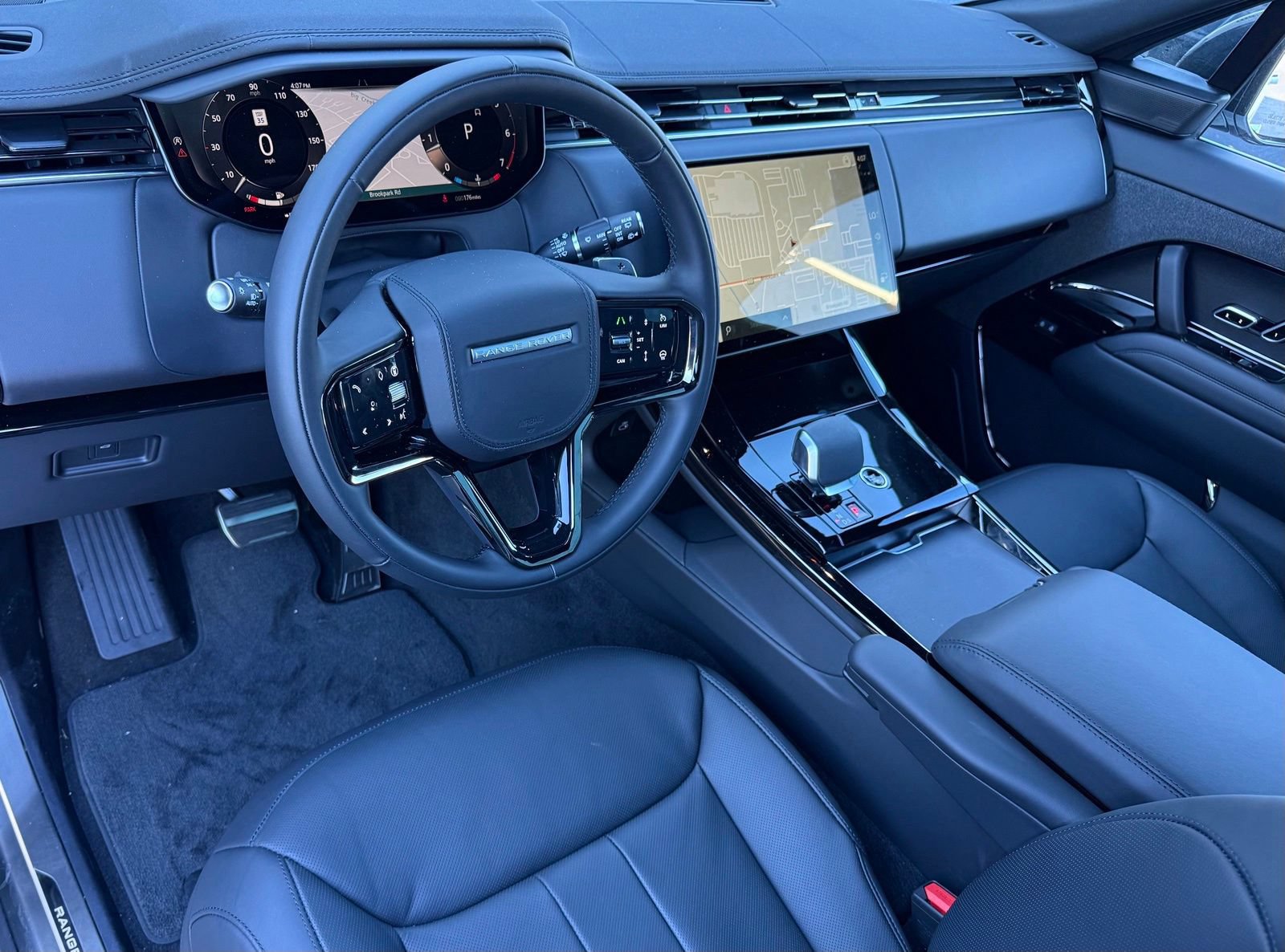 New 2026 Land Rover Range Rover Sport Dynamic SE AWD/4WD image 12