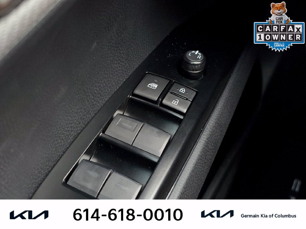 Used 2026 Toyota Camry SE FWD image 25
