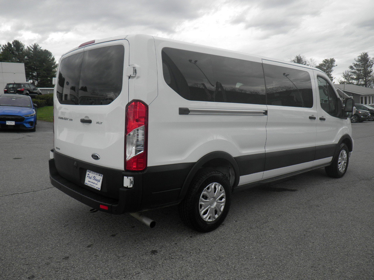 Used 2023 Ford Transit 350 XLT image 7