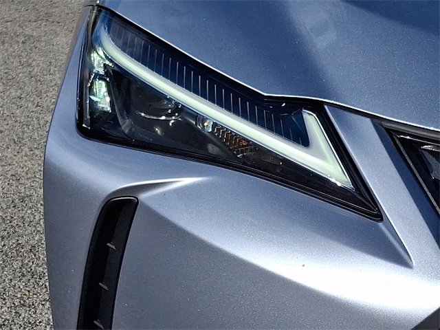 Used 2023 Lexus UX 250h AWD w/ Premium Package image 9